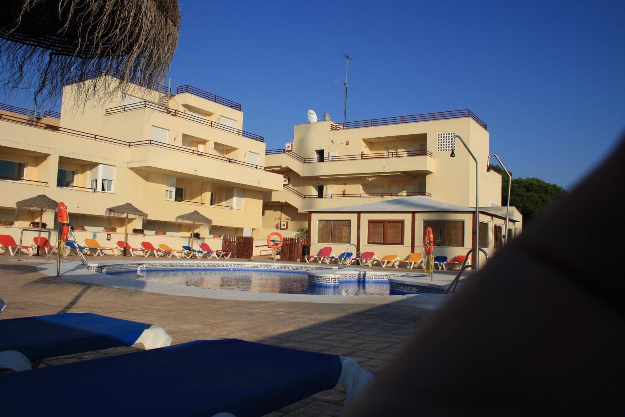 Apartamentos Turisticos Canos De Meca Los Canos De Meca Bagian luar foto