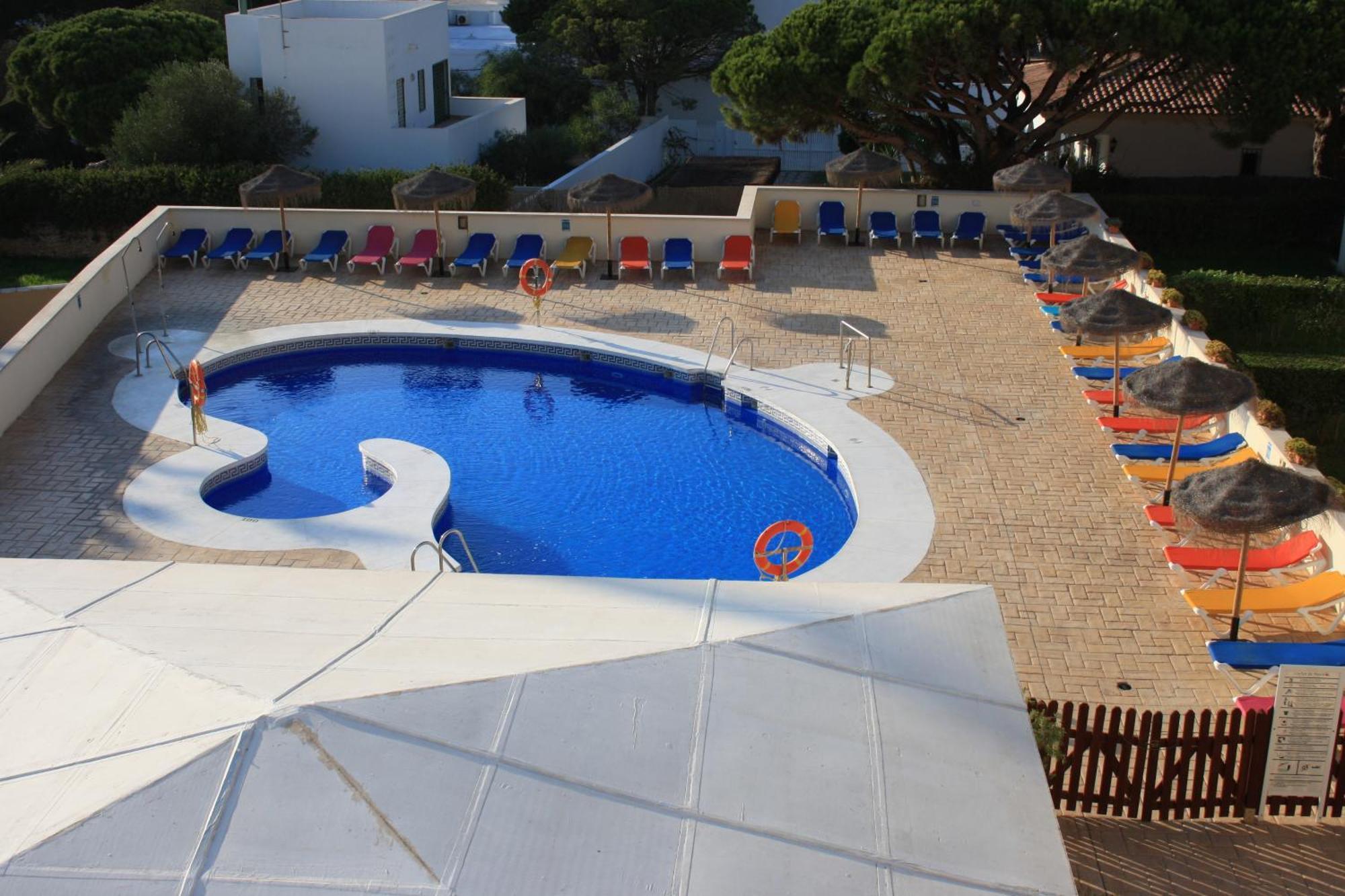 Apartamentos Turisticos Canos De Meca Los Canos De Meca Bagian luar foto